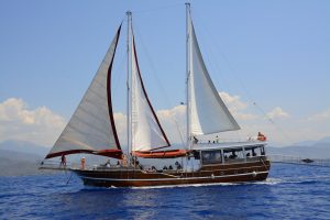 12 Adalar Yelkenli Tekne Turu 